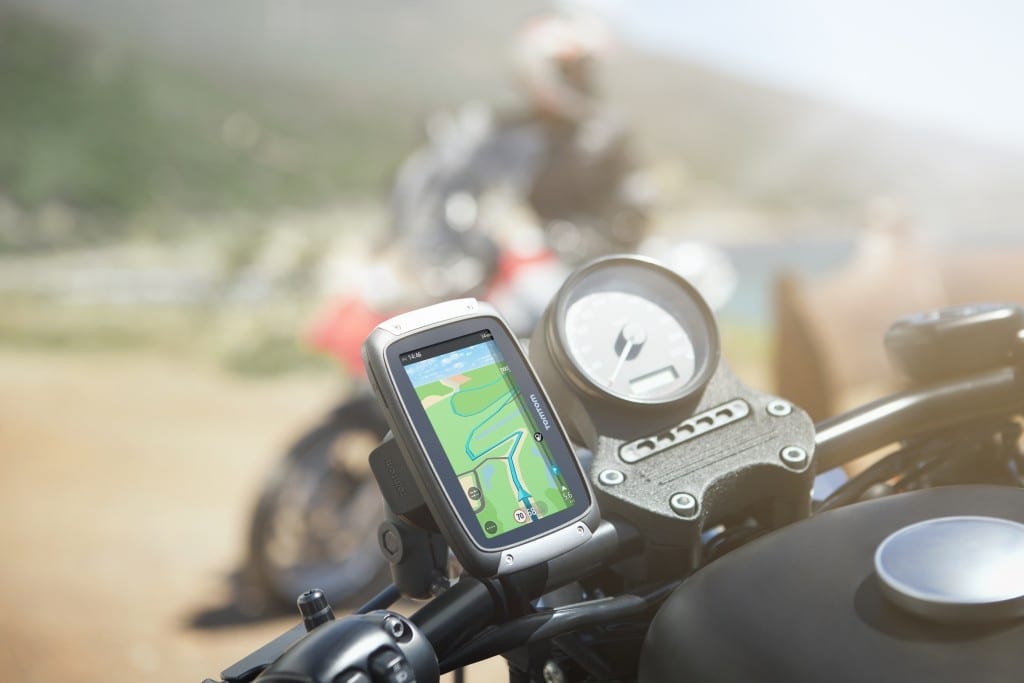 tomtom rider vertical on harley