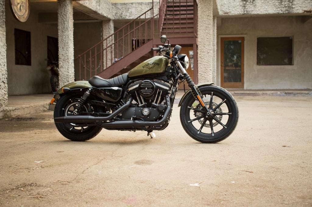 harley-davidson-iron-883-2016_01