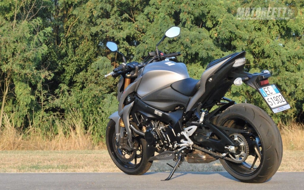suzuki-gsx-s-1000-motoreetto-10