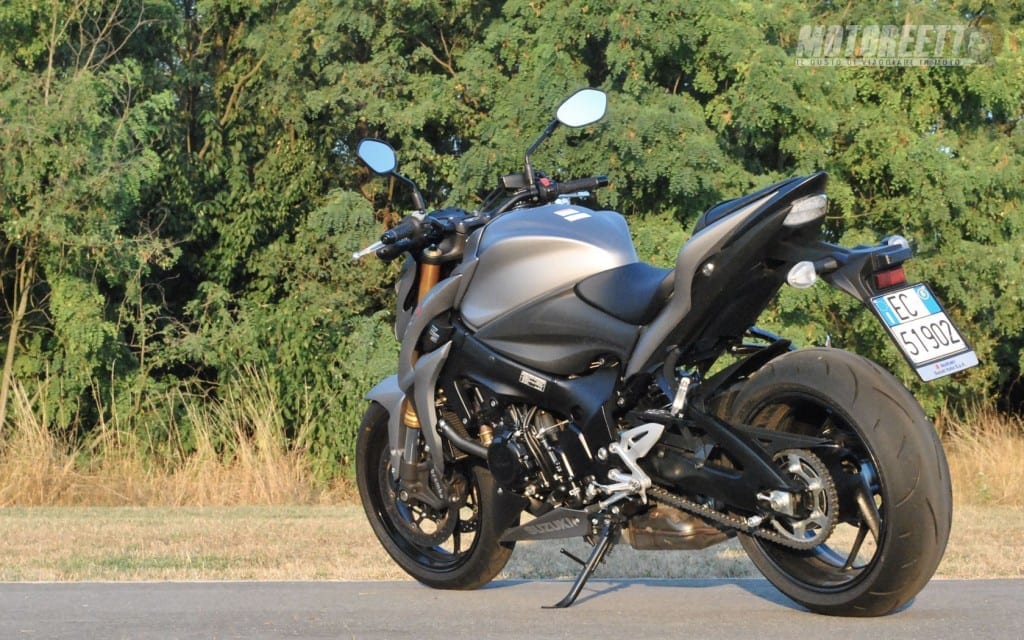 suzuki-gsx-s-1000-motoreetto-10