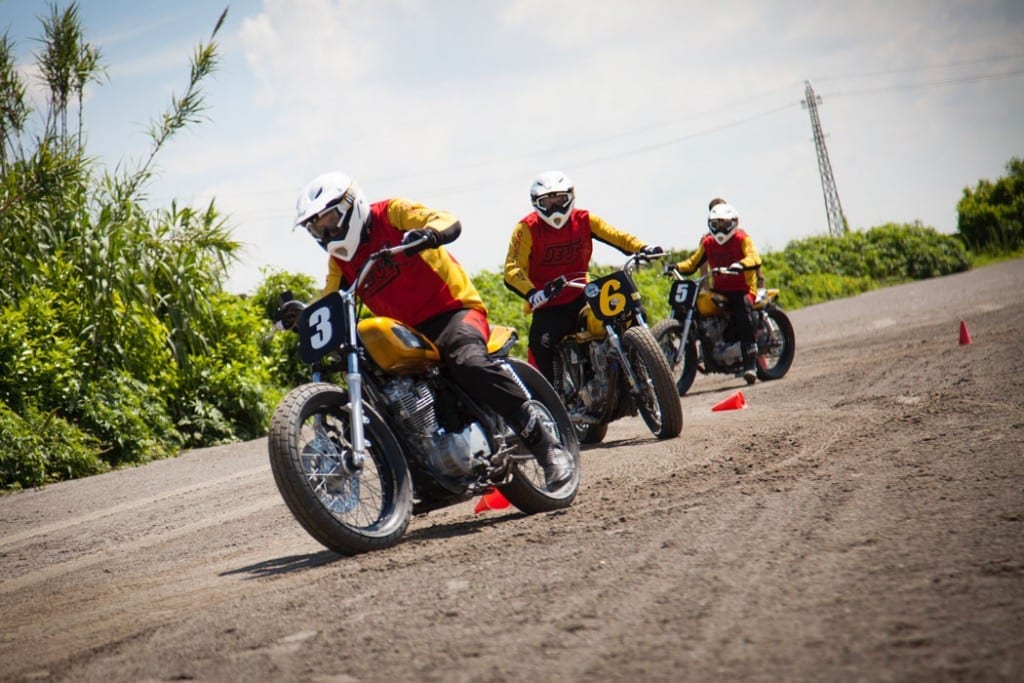 Dhurata e Krishtlindjeve motoçiklistëve - di traverso school