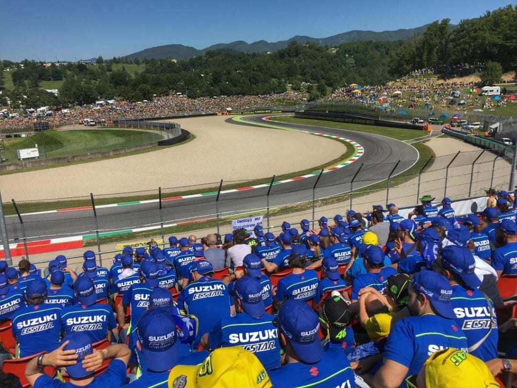 mugello-motogp-suzuki-tribuna