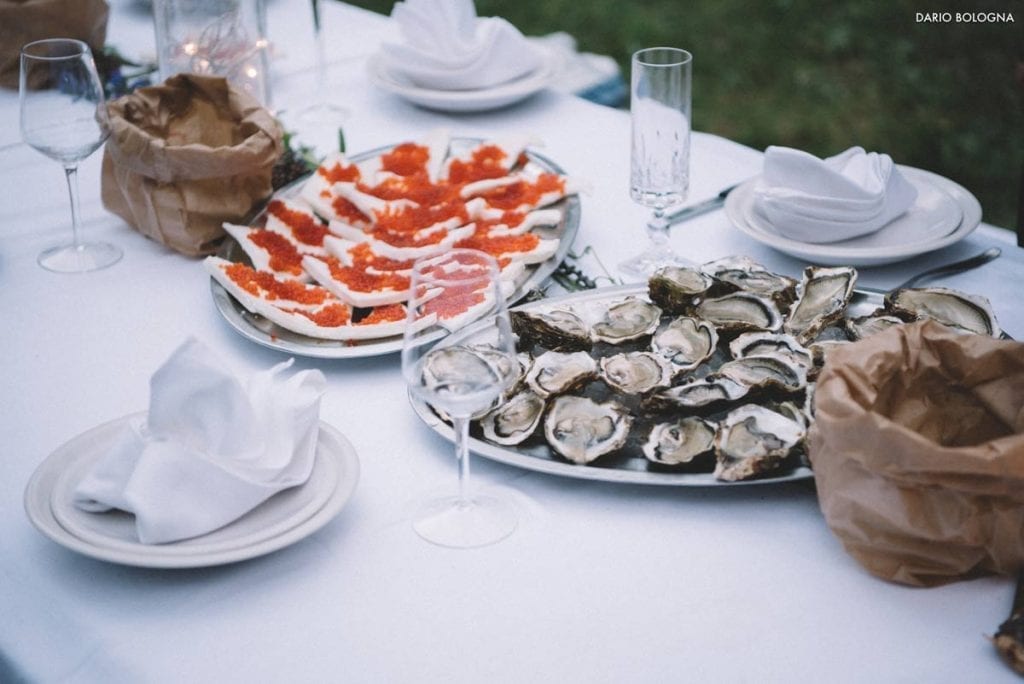 ostriche e caviale alla fuoricena