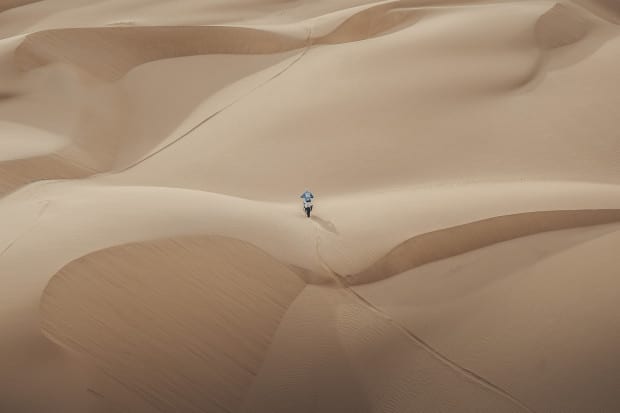 Desert kornizë kamera nga filmi i bruesecke Bastian