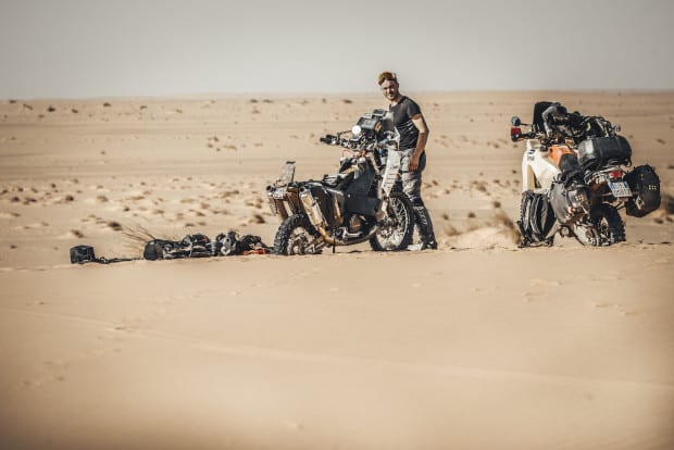 Desert kornizë kamera nga filmi i bruesecke Bastian