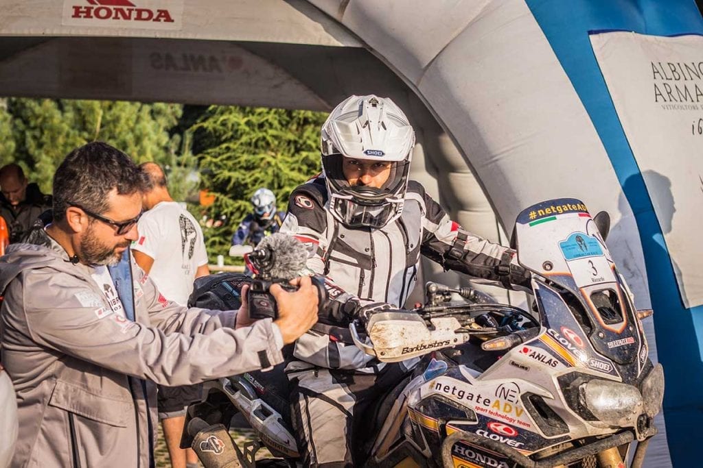 motoreetto carrera a la salida de Gibraltar