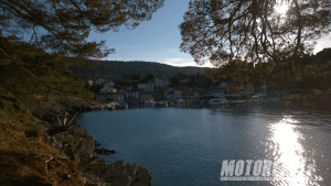 Rovenska velos puerto Losinj Cres Croacia viaje en moto