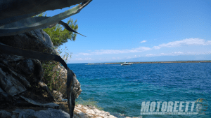 Croacia Adriático moto velos viaje del mar del verano Cres Mali Losinj