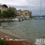 valun mare spiaggia cres cherso isola croazia mare estate moto