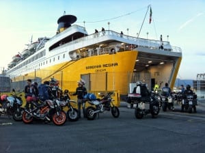 corsica in moto motoreetto ferries imbarco