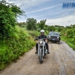 renegado jeep piloto persigue baja Harley en Portoroz-modalidad todoterreno offthemap motoreetto soiatti de efecto invernadero