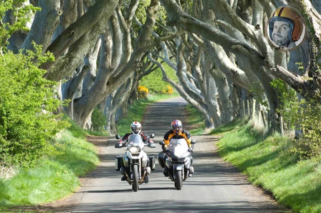 dark hedges irlanda in moto posto incredibile