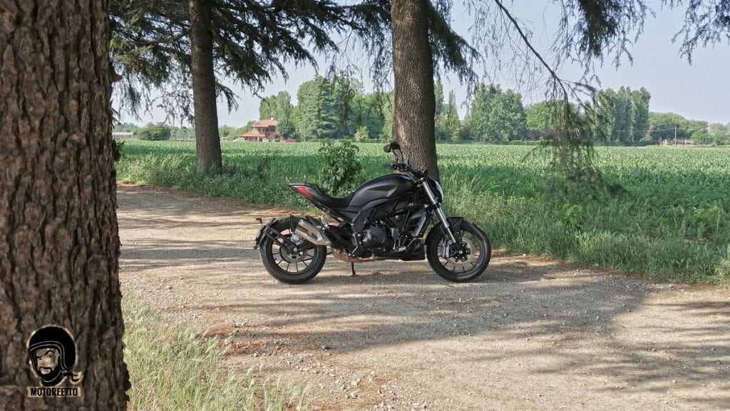 benelli 502c motoreetto